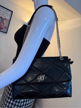 SANTI Black Quilted Chain Strap Shoulder Bag RV Logo Purse